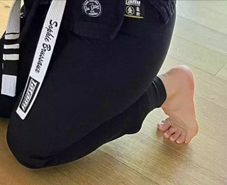 Sophie Brussaux feet photo 17