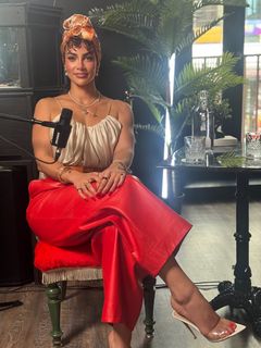 Sophie Brussaux feet photo 10