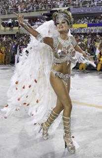 Sophie Charlotte feet photo thumbnail