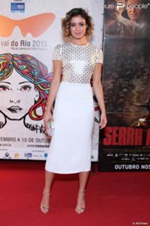 Sophie Charlotte feet photo thumbnail