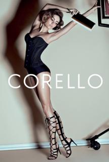 Sophie Charlotte feet photo thumbnail