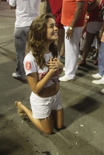 Sophie Charlotte feet photo thumbnail