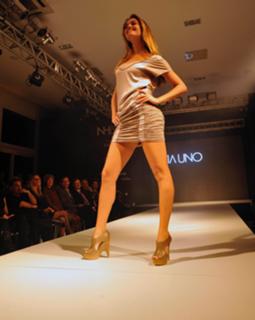 Sophie Charlotte feet photo thumbnail