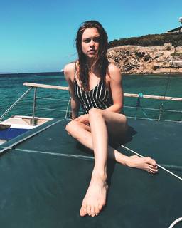 Sophie Cookson feet photo thumbnail