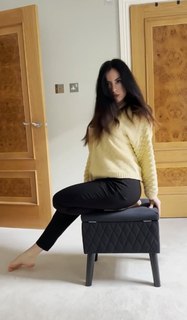 Sophie Craig feet photo 1