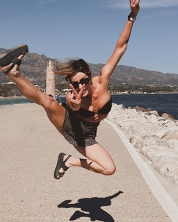 Sophie Craig feet photo 17