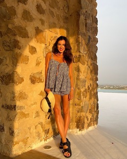Sophie Craig feet photo 11