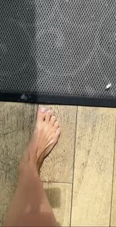 Sophie Craig feet photo 12