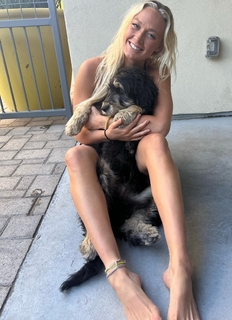 Sophie Cunningham feet photo thumbnail