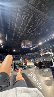 Sophie Cunningham feet photo thumbnail