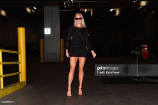 Sophie Cunningham feet photo 3