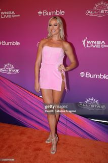 Sophie Cunningham feet photo 17