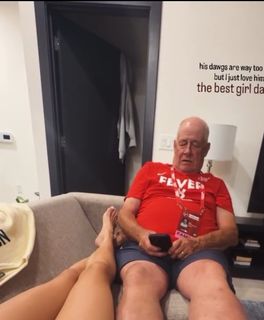 Sophie Cunningham feet photo 3