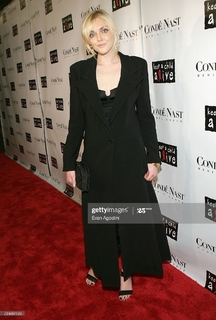 Sophie Dahl feet photo 11