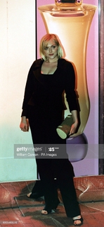 Sophie Dahl feet photo 11