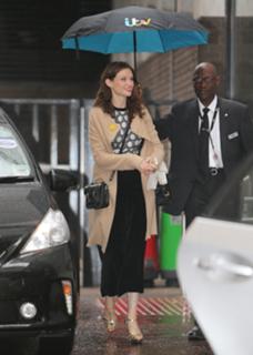 Sophie Ellis-Bextor feet photo thumbnail