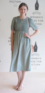 Sophie Ellis-Bextor feet photo thumbnail