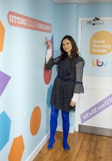 Sophie Ellis-Bextor feet photo thumbnail