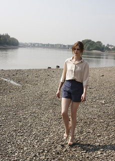 Sophie Ellis-Bextor feet photo thumbnail