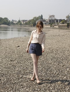 Sophie Ellis-Bextor feet photo thumbnail