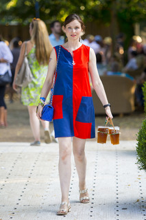 Sophie Ellis-Bextor feet photo thumbnail