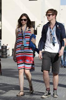 Sophie Ellis-Bextor feet photo thumbnail