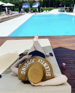 Sophie Ellis-Bextor feet photo thumbnail