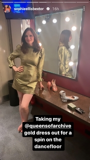 Sophie Ellis-Bextor feet photo thumbnail