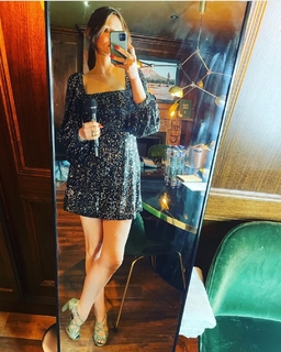 Sophie Ellis-Bextor feet photo thumbnail