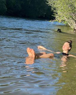 Sophie Hawley-Weld feet photo 11