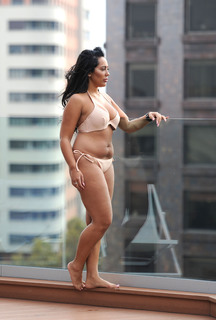 Sophie Kasaei feet photo 13