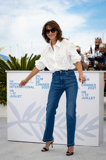 Sophie Marceau feet photo thumbnail