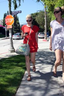 Sophie Monk feet photo thumbnail