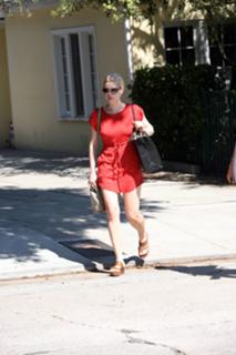 Sophie Monk feet photo thumbnail