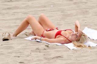 Sophie Monk feet photo thumbnail