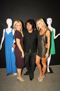 Sophie Monk feet photo thumbnail