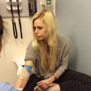 Sophie Monk feet photo thumbnail