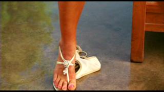 Sophie Monk feet photo thumbnail