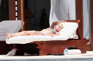 Sophie Monk feet photo thumbnail