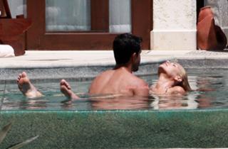 Sophie Monk feet photo thumbnail