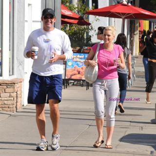 Sophie Monk feet photo thumbnail