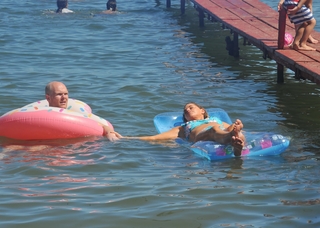 Sophie Monk feet photo thumbnail