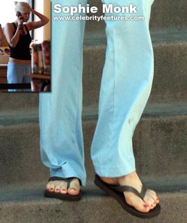 Sophie Monk feet photo thumbnail