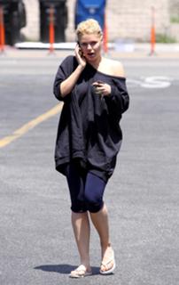 Sophie Monk feet photo thumbnail