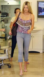 Sophie Monk feet photo thumbnail