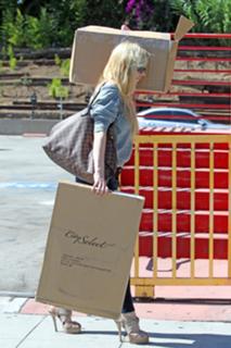 Sophie Monk feet photo thumbnail