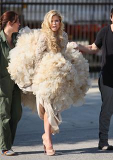 Sophie Monk feet photo thumbnail