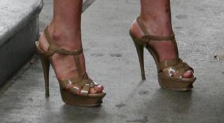 Sophie Monk feet photo thumbnail