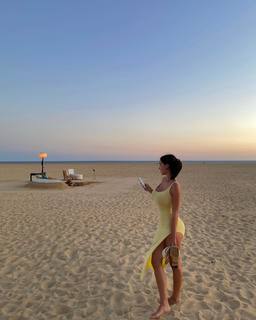 Sophie Mudd feet photo thumbnail