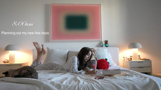 Sophie Mudd feet photo thumbnail